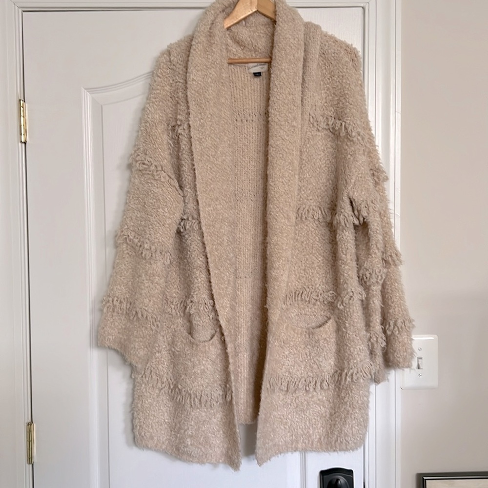 Universal Thread Cream Sweater